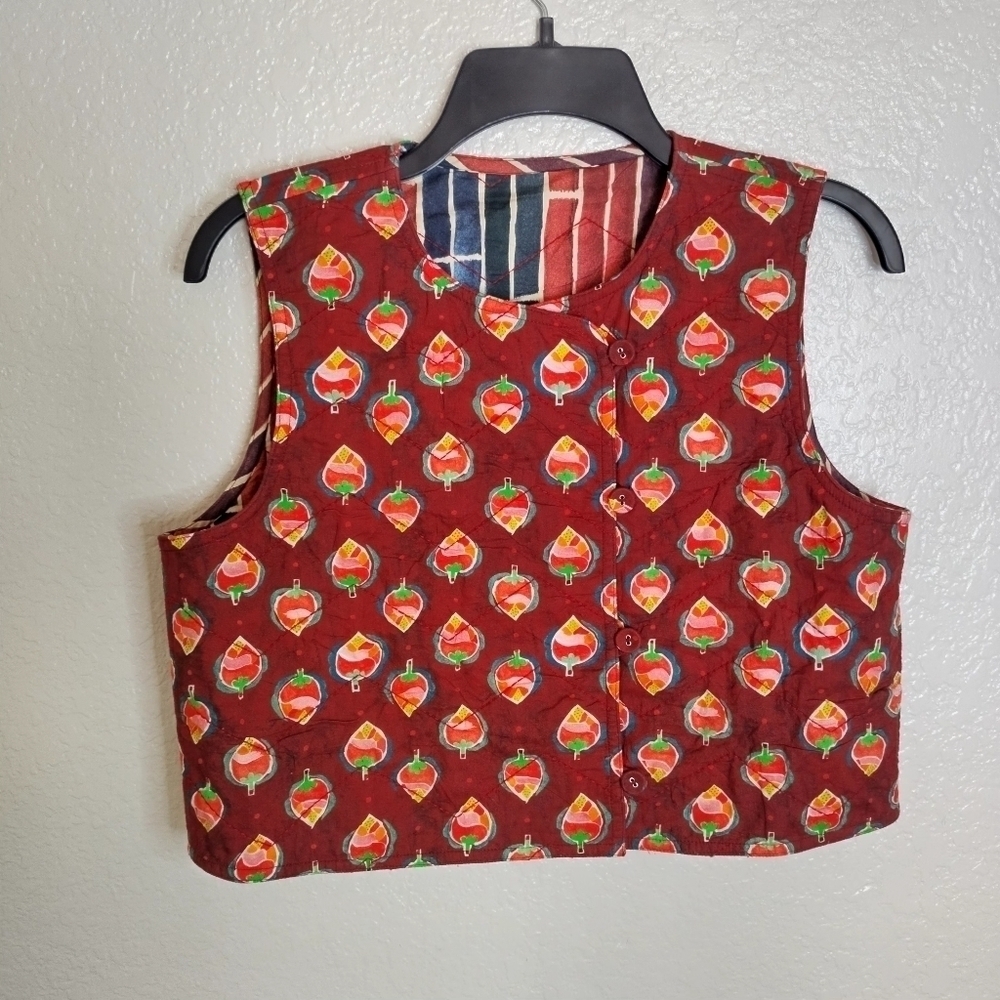 Unbranded handmade reversible crop vest sz M